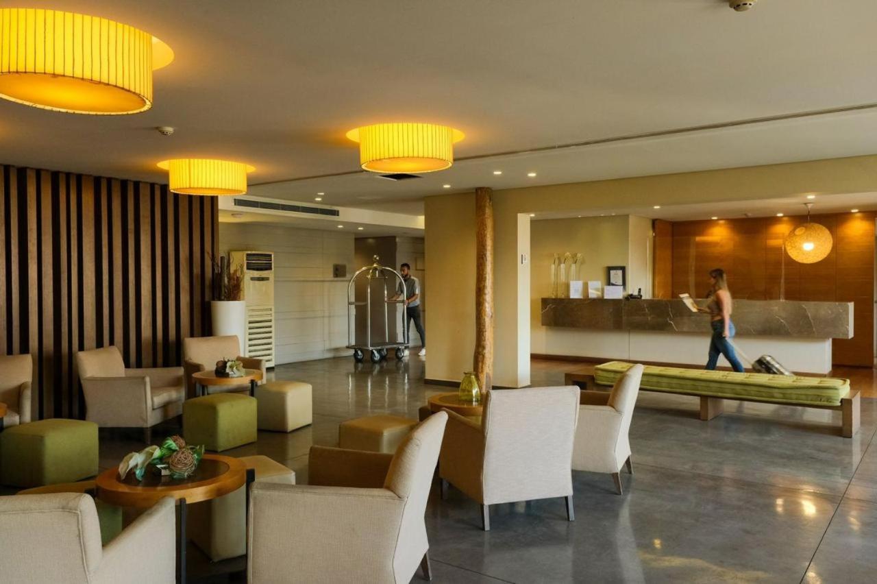Resort Country & 4*