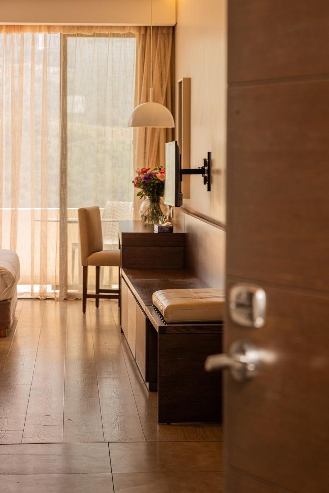 Country & Resort Beirut